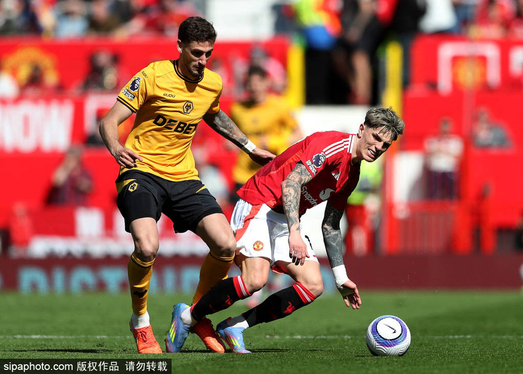 亚洲杯皇冠足球平台_英超-萨拉维亚制胜曼联0-1遭狼队赛季双杀 携手保级成功