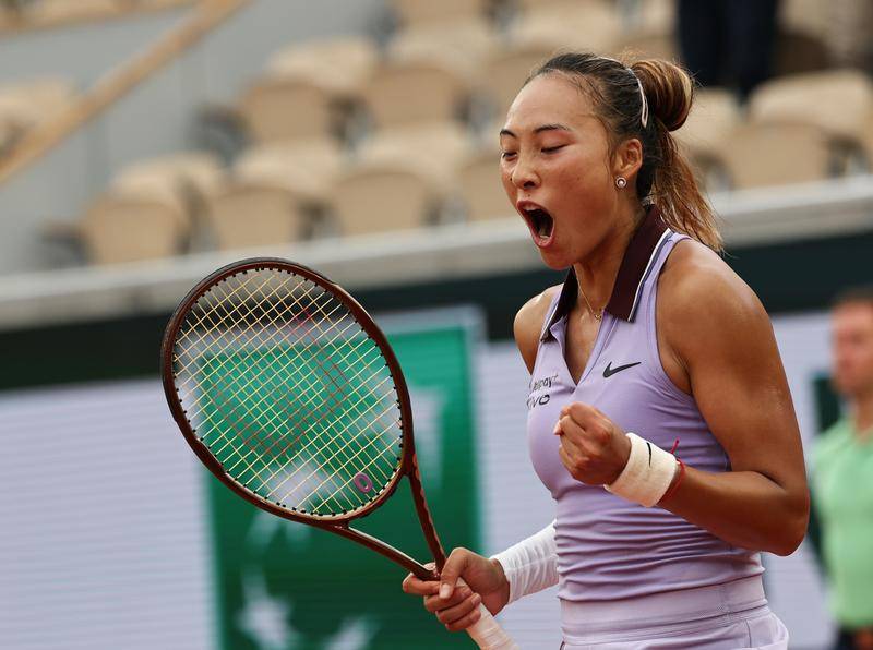 皇冠信用网正版_2-0击败18岁黑马姆博科皇冠信用网正版！ 郑钦文晋级法网女单16强