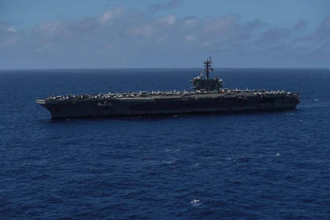 日本J3联赛_央视公开！美国双航母夹击中国辽宁舰日本J3联赛，歼-15挂弹起飞与美军狗斗