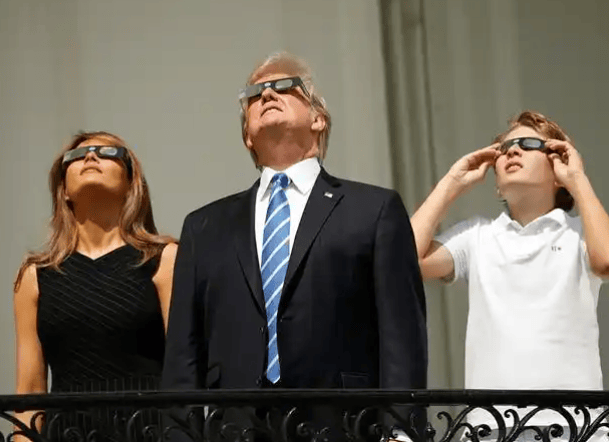 冰岛超级联赛_来不来9.3阅兵？特朗普正式官宣冰岛超级联赛，邀请函已发出，关键时刻喊话中国：先送美国一笔“大单”？