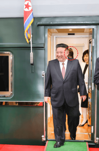 皇冠會員申請_金正恩女儿首登国际舞台皇冠會員申請,引爆接班传闻!英国首相被架空,工党内斗成全武行…