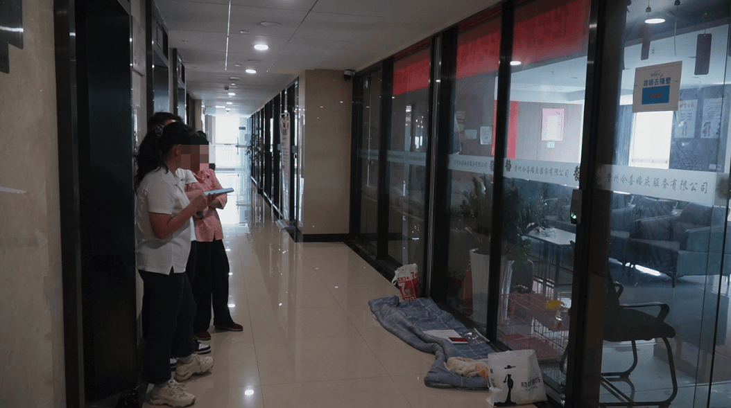 波兰乙组联赛_确认过眼神波兰乙组联赛，两天就闪婚！不到一年被离婚，寻妻小伙：为了结婚我家花了30万