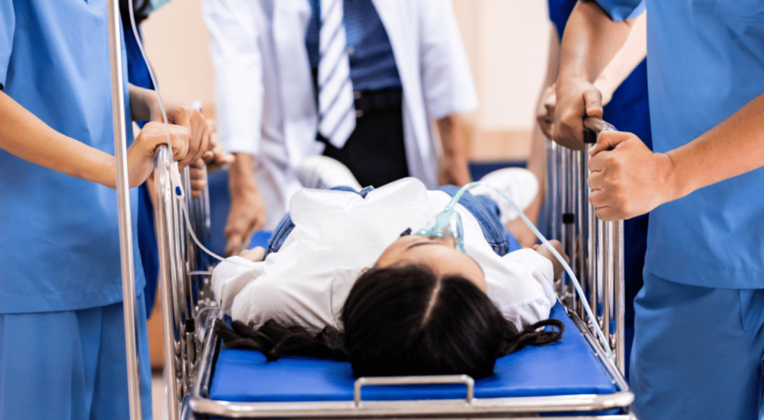 西班牙足协甲组联赛_月薪从7300元降至4300元！员工不服调岗被辞退西班牙足协甲组联赛，索赔21万元！法院判了→