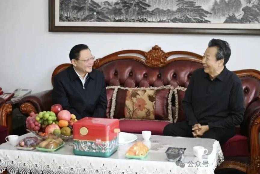 皇冠信用網会员_王伟中看望正省级老同志