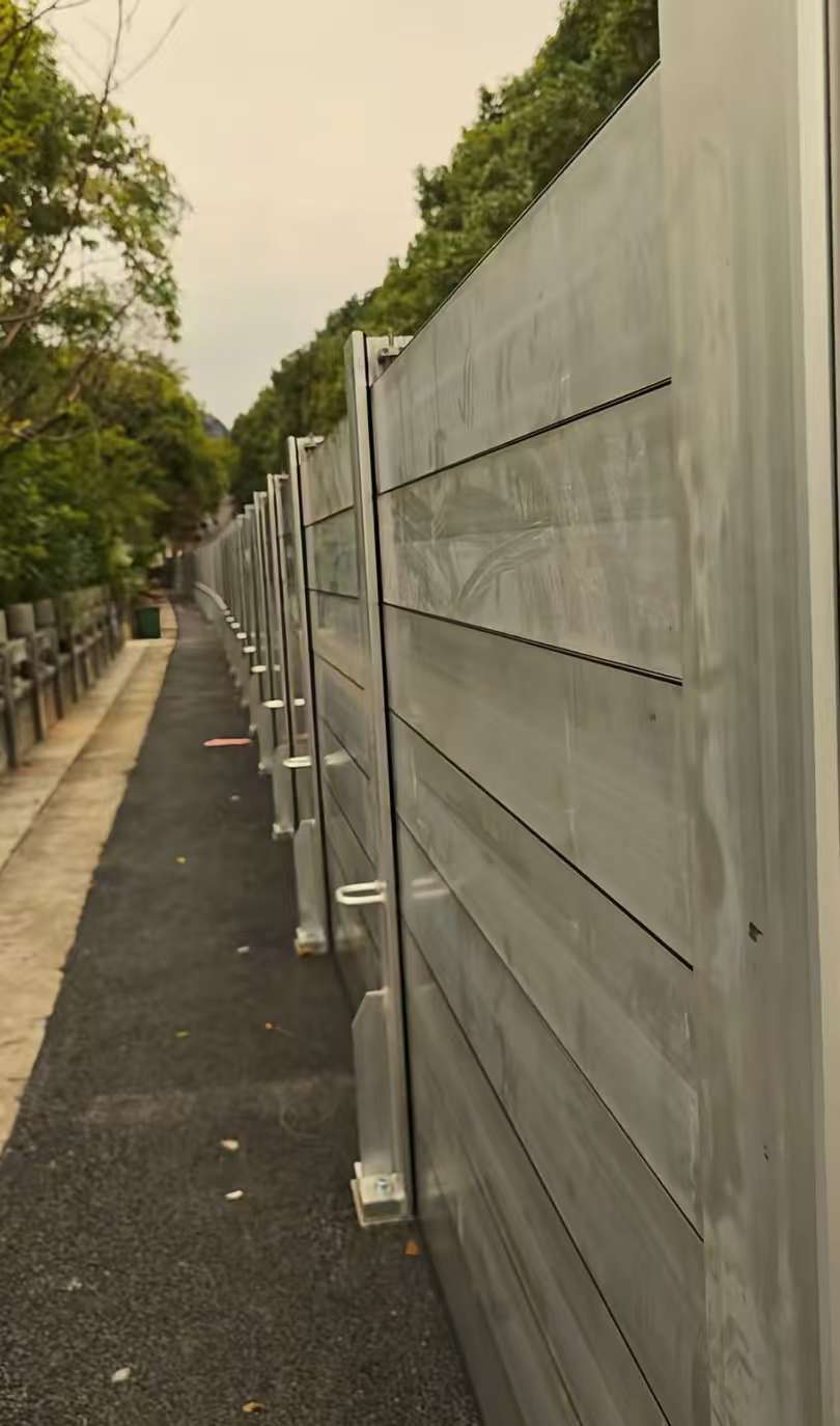 信用网怎么开户_桂林安装可移动防洪挡墙信用网怎么开户，网友担心影响观景，官方回应：不用时可以收起来，不影响