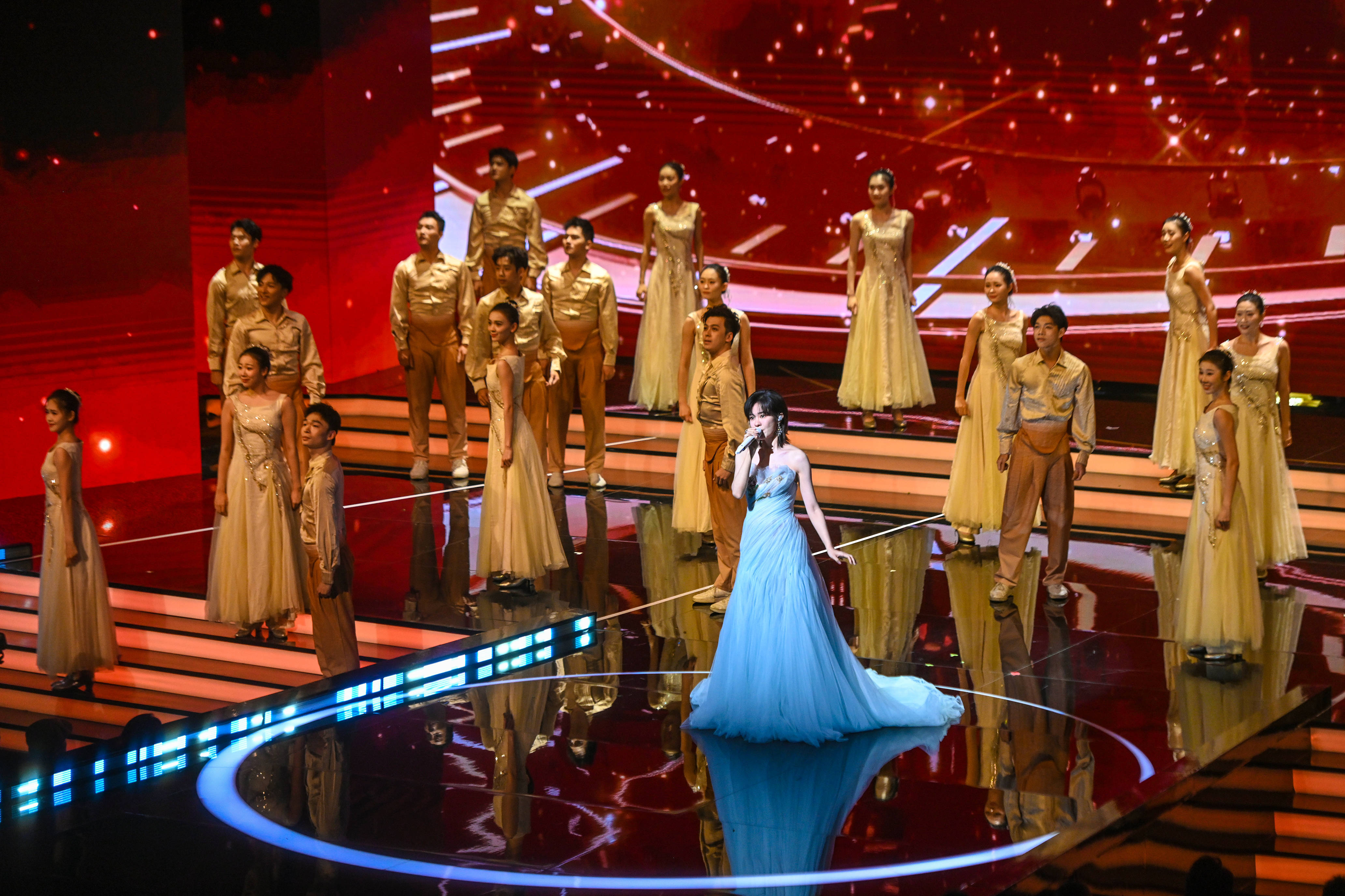 皇冠信用网正网_2025年中国金鸡百花电影节开幕