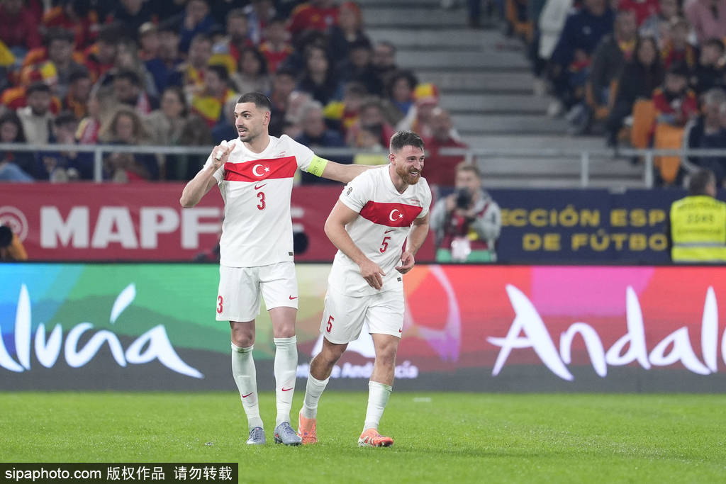 皇冠登一登二登三区别_直通世界杯皇冠登一登二登三区别！世预赛-奥尔莫破门 西班牙2-2土耳其