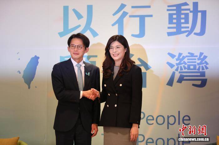 如何注册皇冠足球代理_郑丽文、黄国昌首次公开会谈 盼“以行动顾台湾”