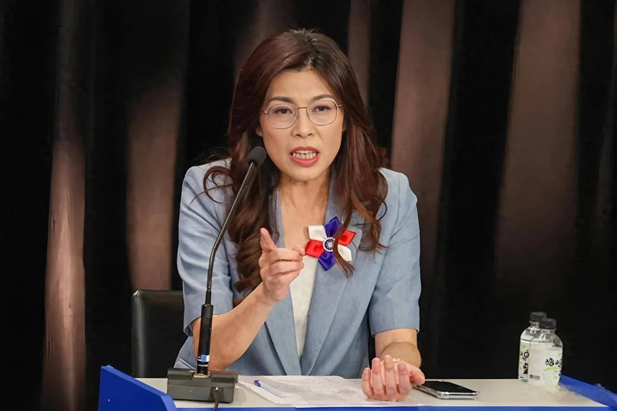 皇冠信用網申请条件_台岛权力格局生变！郑丽文提特殊统一方式皇冠信用網申请条件，美西方“驻台代表”排队求见，对外释放信号强烈