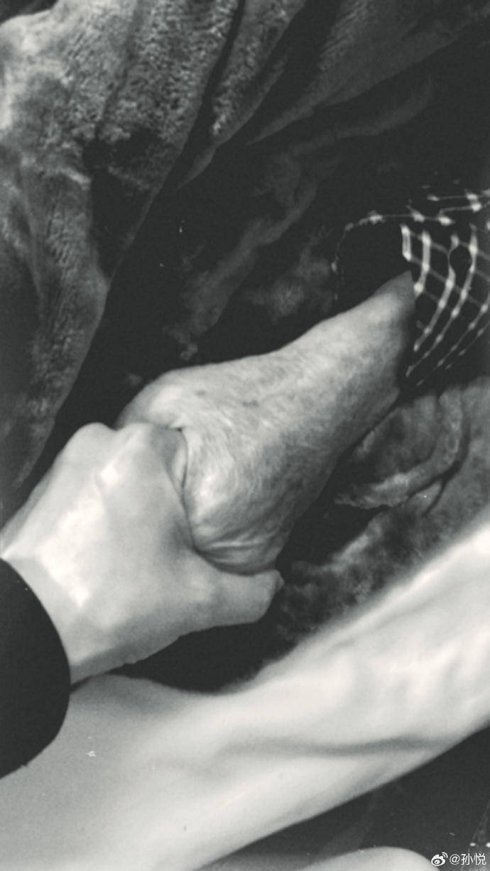 皇冠信用網出租_歌手孙悦因家人去世皇冠信用網出租，取消演出，曾为照顾儿子淡出乐坛