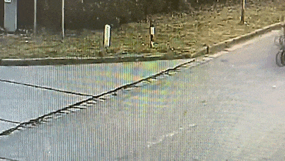 皇冠信用網会员开户_事故频发皇冠信用網会员开户！电动自行车“挡风被”到底该不该用？