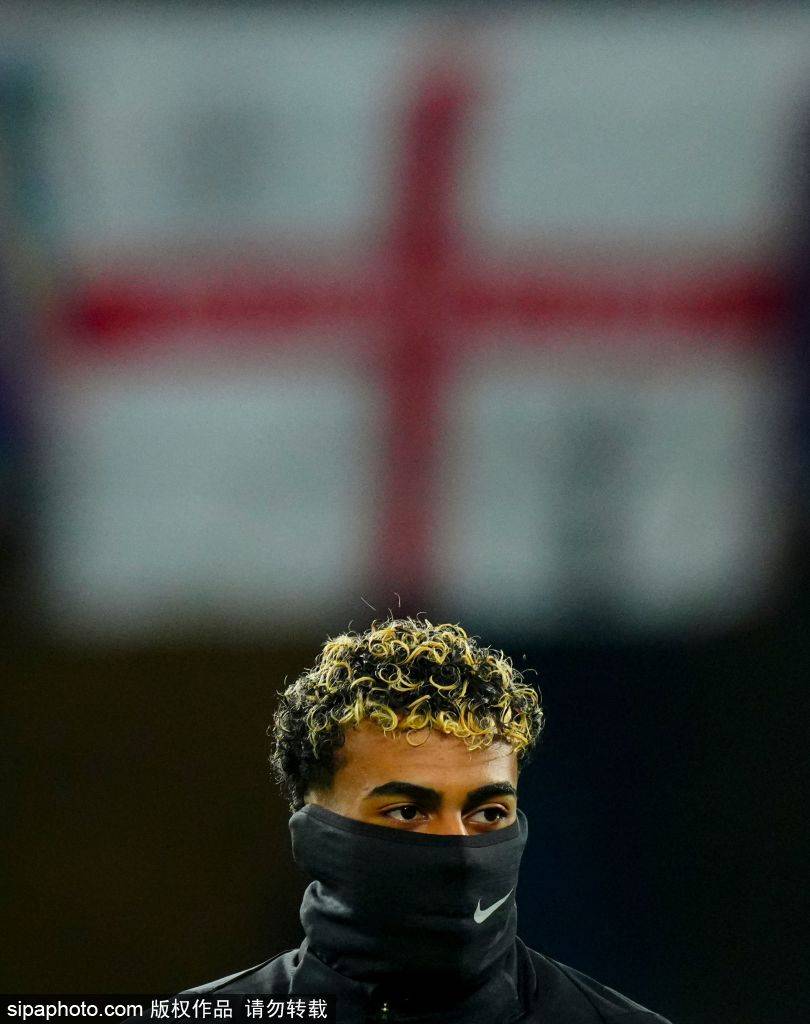 皇冠信用网登3代理_切尔西的坚韧与挑战：少打一人也能逼平阿森纳皇冠信用网登3代理，昔日惨败曼联的反思