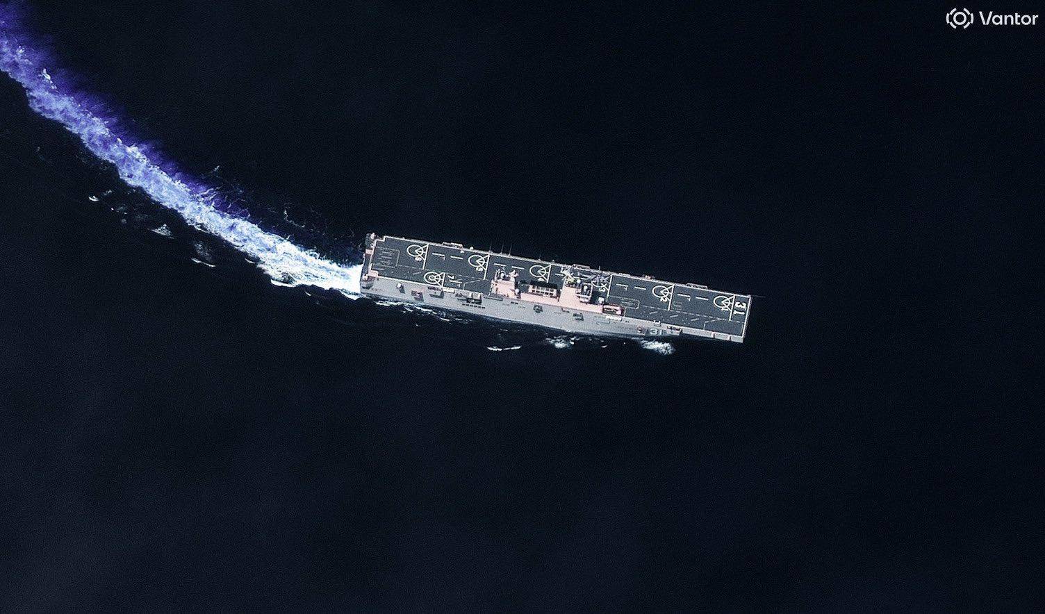 ‌法国世界杯足球_直-20T都拍到了！美国卫星秀精度‌法国世界杯足球，监视中国075舰，7万吨直奔澳洲