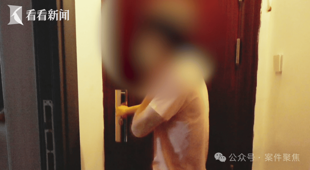 皇冠信用盘注册开通_“我妈都被你逼得心脏病去世了！”上海邻里纠纷酿悲剧皇冠信用盘注册开通，仅仅因为几扇门