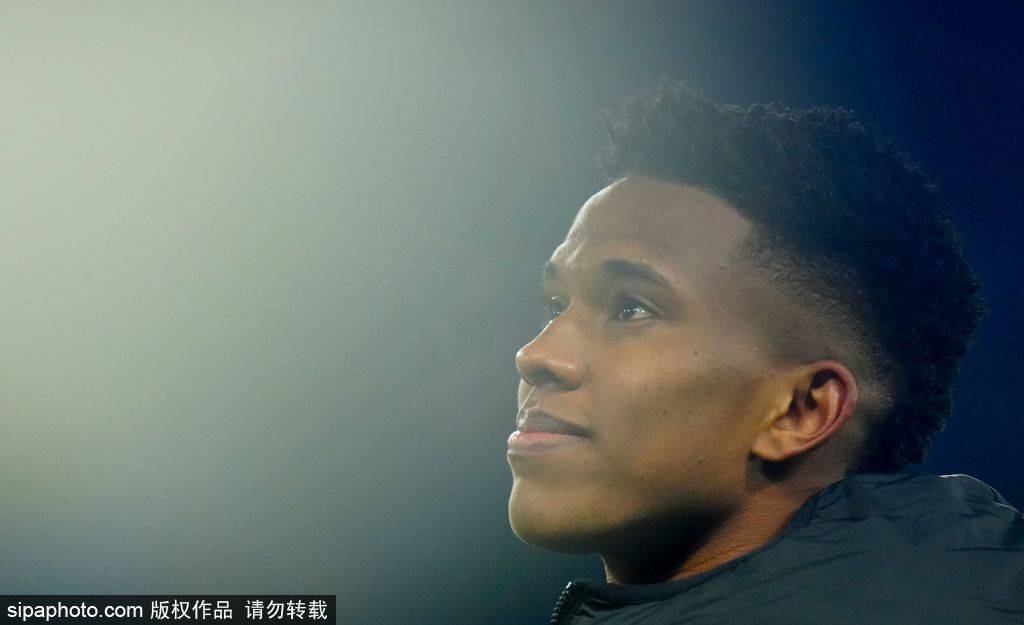 皇冠信用网平台出租_切尔西边锋泰瑞克·乔治的未来：斯特拉斯堡成为新起点皇冠信用网平台出租？