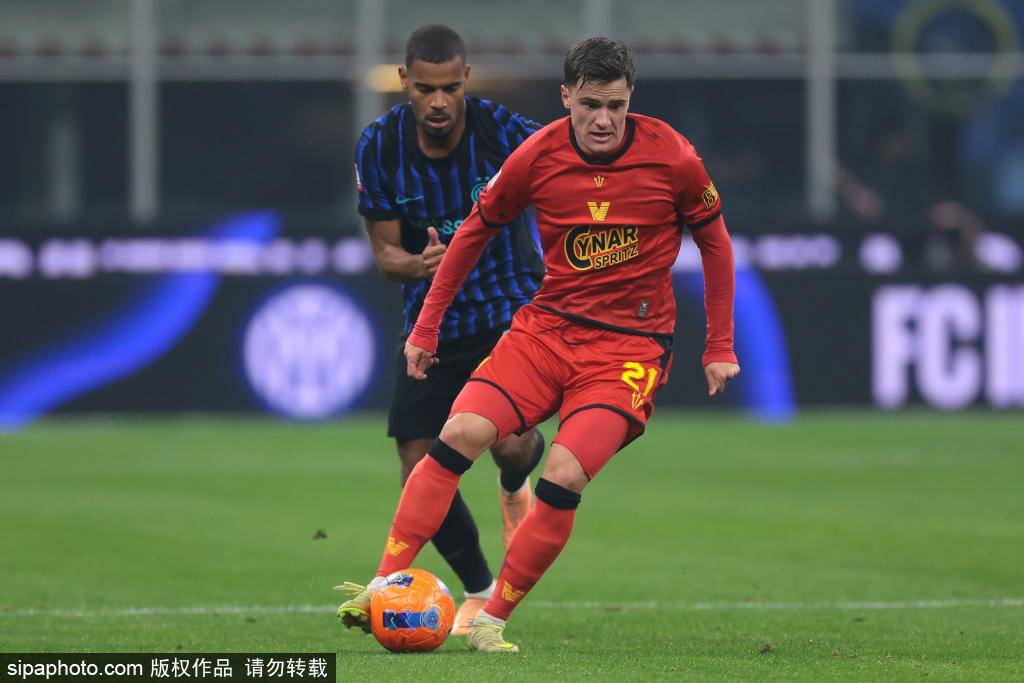 皇冠信用网_1分12秒闪击！图拉姆打进意超杯历史第二快进球皇冠信用网，国米将士迎来胜利曙光