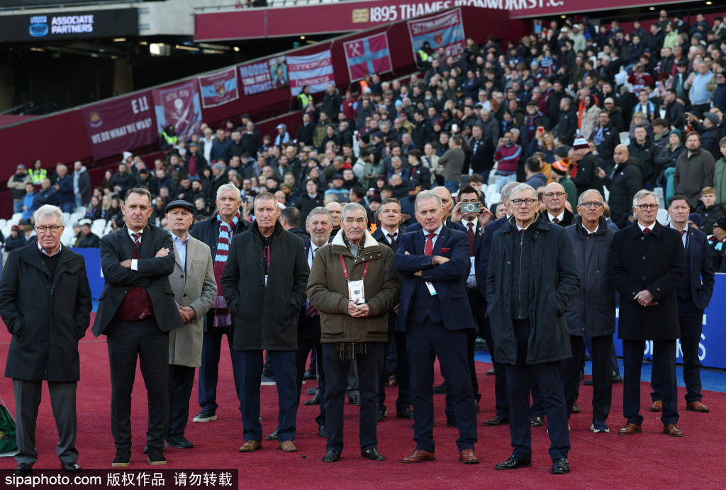 皇冠足球平台代理_阿森纳独占鳌头！英超前七球队纷纷失利皇冠足球平台代理，谁能撼动枪手的霸主地位？