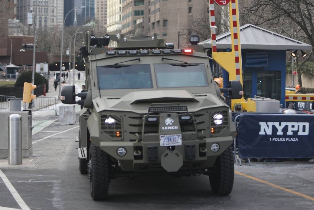 皇冠信用登3代理_释新闻|马杜罗案开庭皇冠信用登3代理,92岁主审法官和辩护律师都是什么来头?