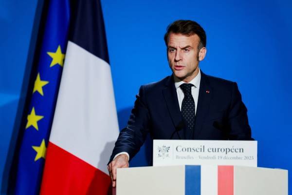 皇冠信用网申请条件_马克龙改口:“既不支持也不赞同”美国掳走马杜罗